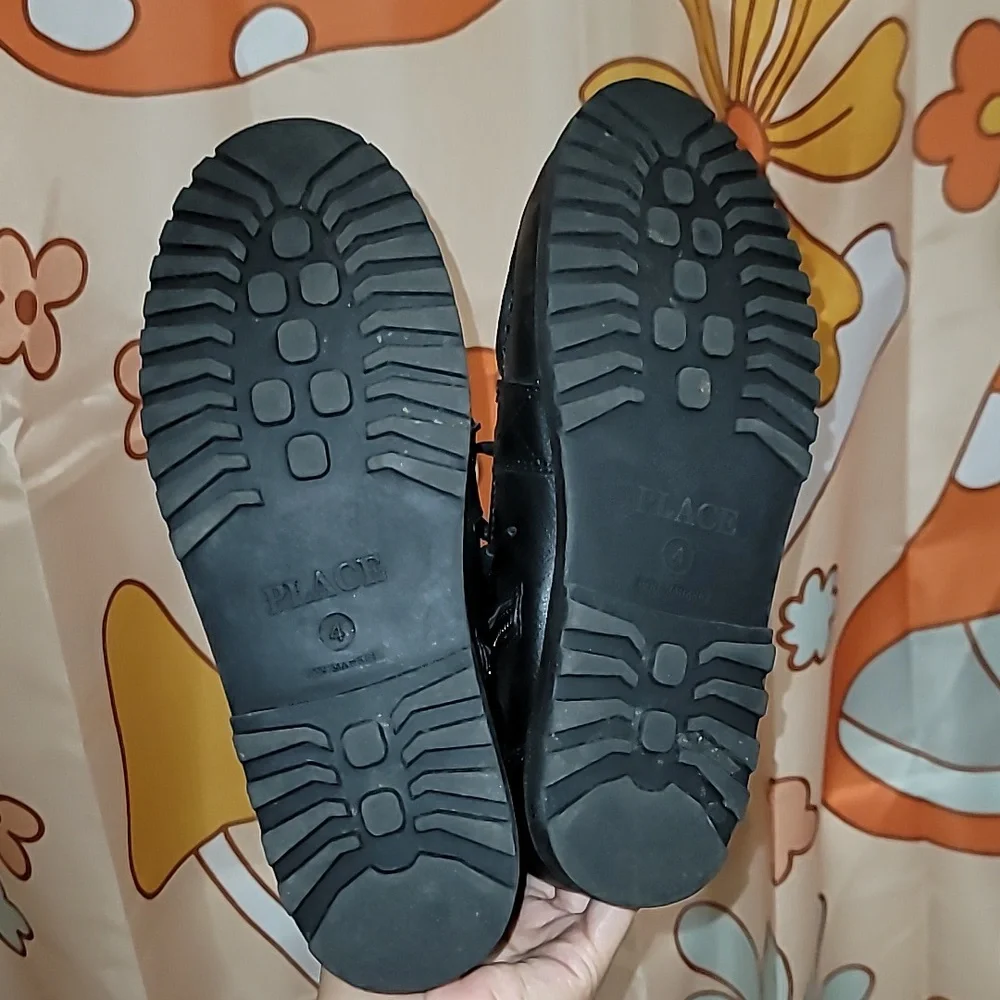 Children's Place boots kids size 4 black faux leather zip up laces boys